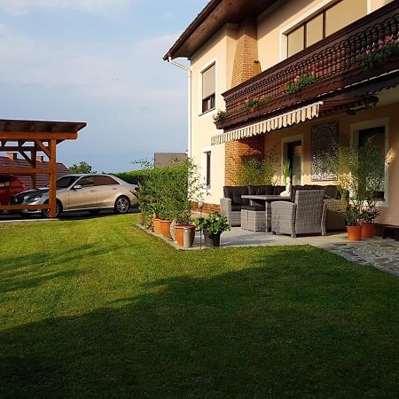 Ferienwohnung Zangl Am Seggauberg - Suedsteiermark Leibnitz Exterior foto